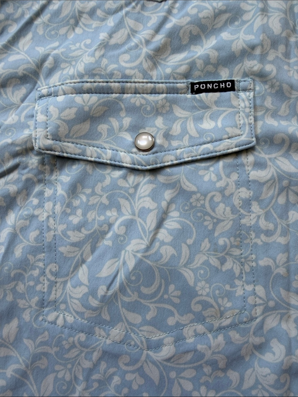 Poncho Light Blue Floral Short-Sleeve Men's Button-Up Shirt - Picture 2 of 7
